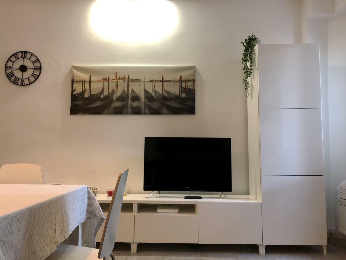 Cadillac Apartment Veneza Exterior foto